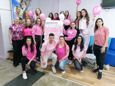 Ден на розовата фланелка - "Неслучайна среща" в розово  18
