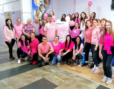Ден на розовата фланелка - "Неслучайна среща" в розово  19