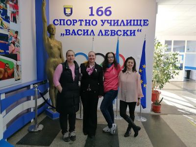 Ден на розовата фланелка - "Неслучайна среща" в розово  9